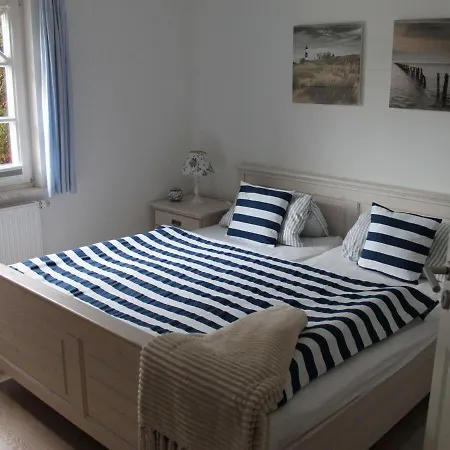 Apartment Ferienwohnung-haubentaucher Zingst